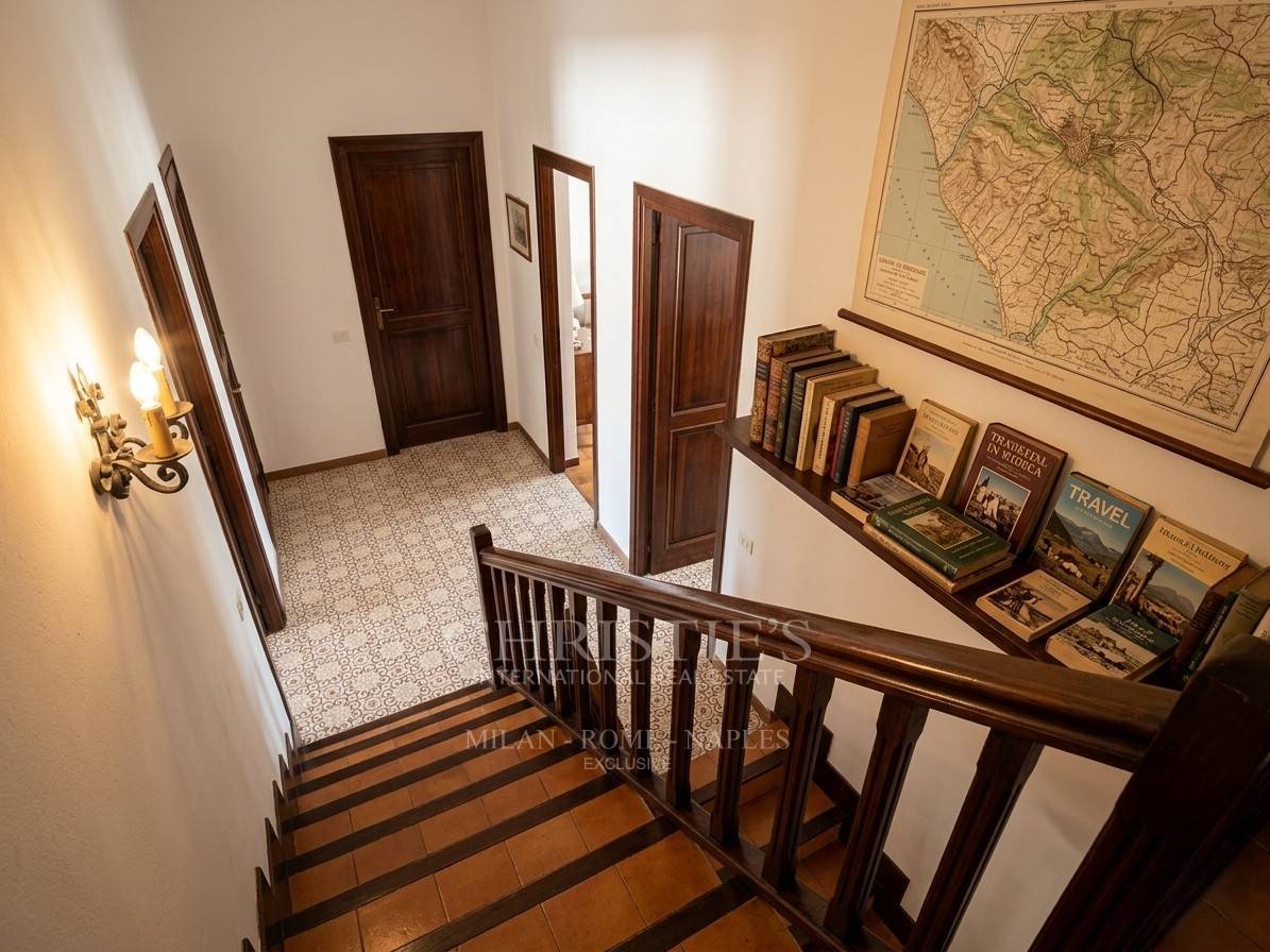 picture of Elegant Panoramic Villa With A View Of The Gulf Of Naples – Sorrento
