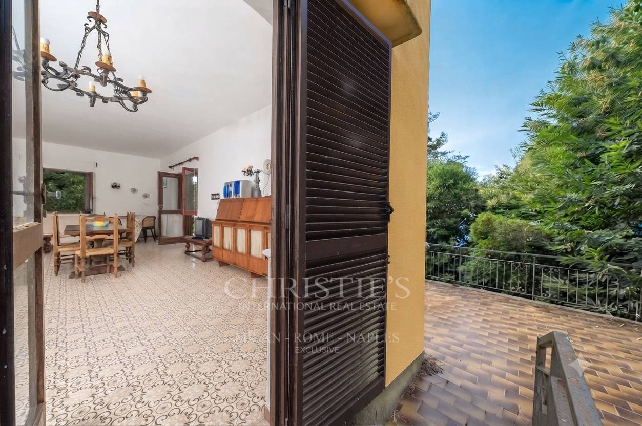picture of Elegant Panoramic Villa With A View Of The Gulf Of Naples – Sorrento