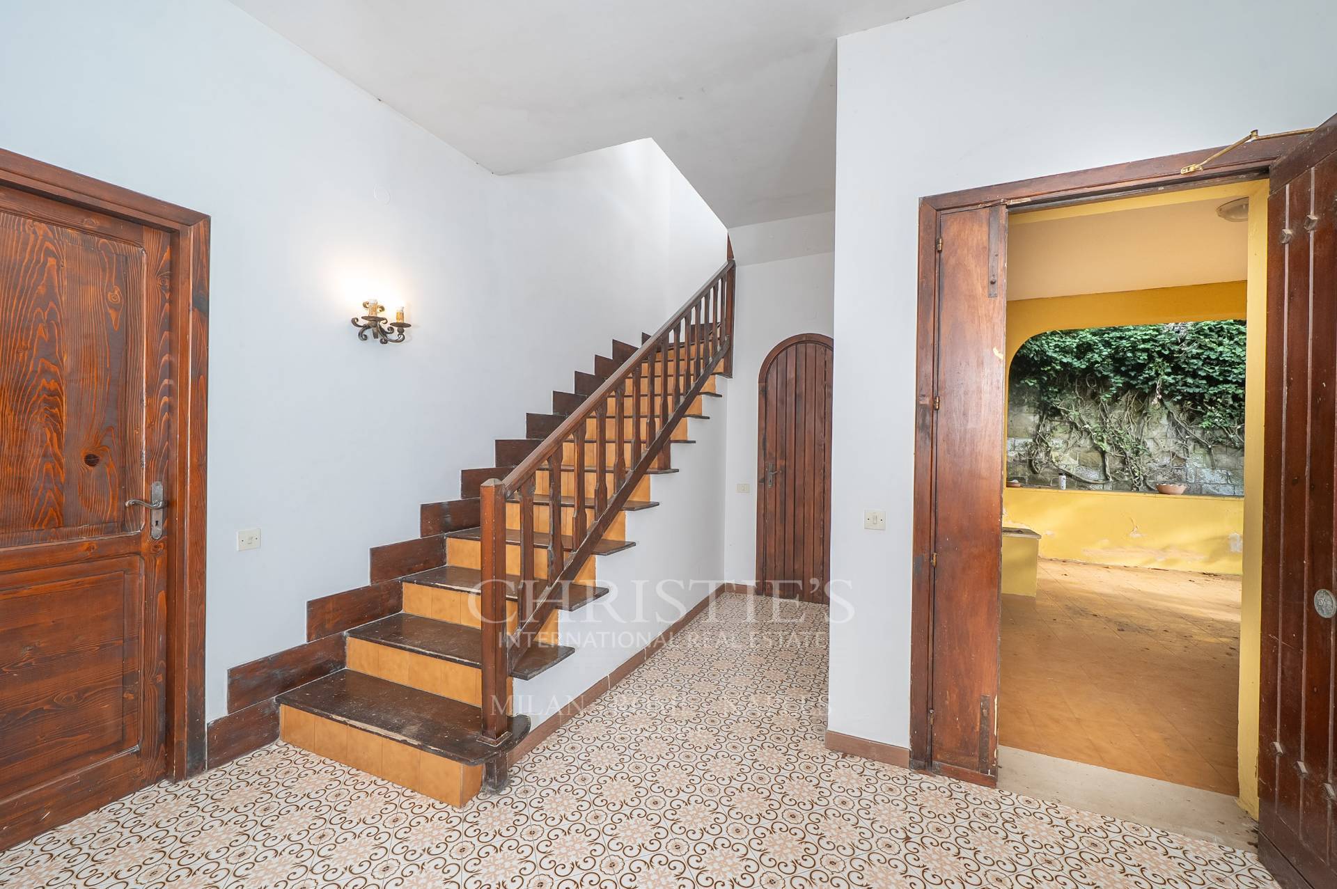 picture of A Portion Of An Elegant Villa With Panoramic Views Of The Gulf Of Naples And Sorrento