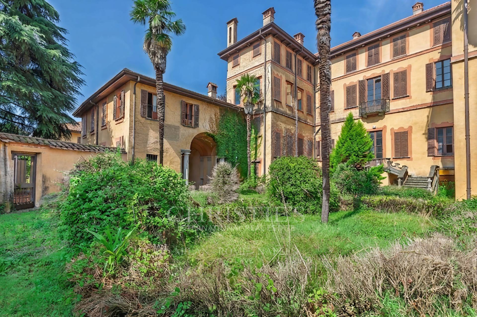 picture of Historic 18th-century Noble Estate With Six-hectare Private Park