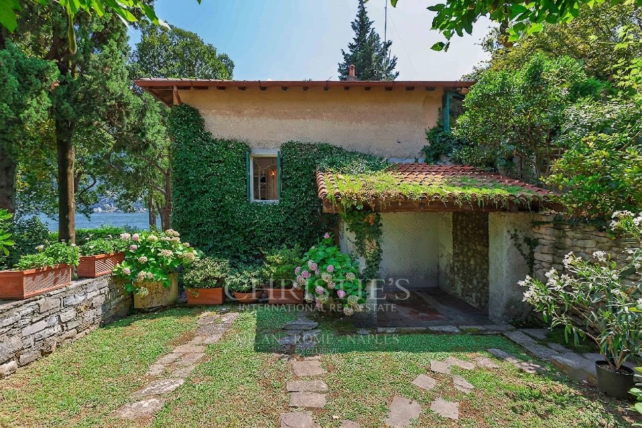 picture of A Timeless Lake Como Residence