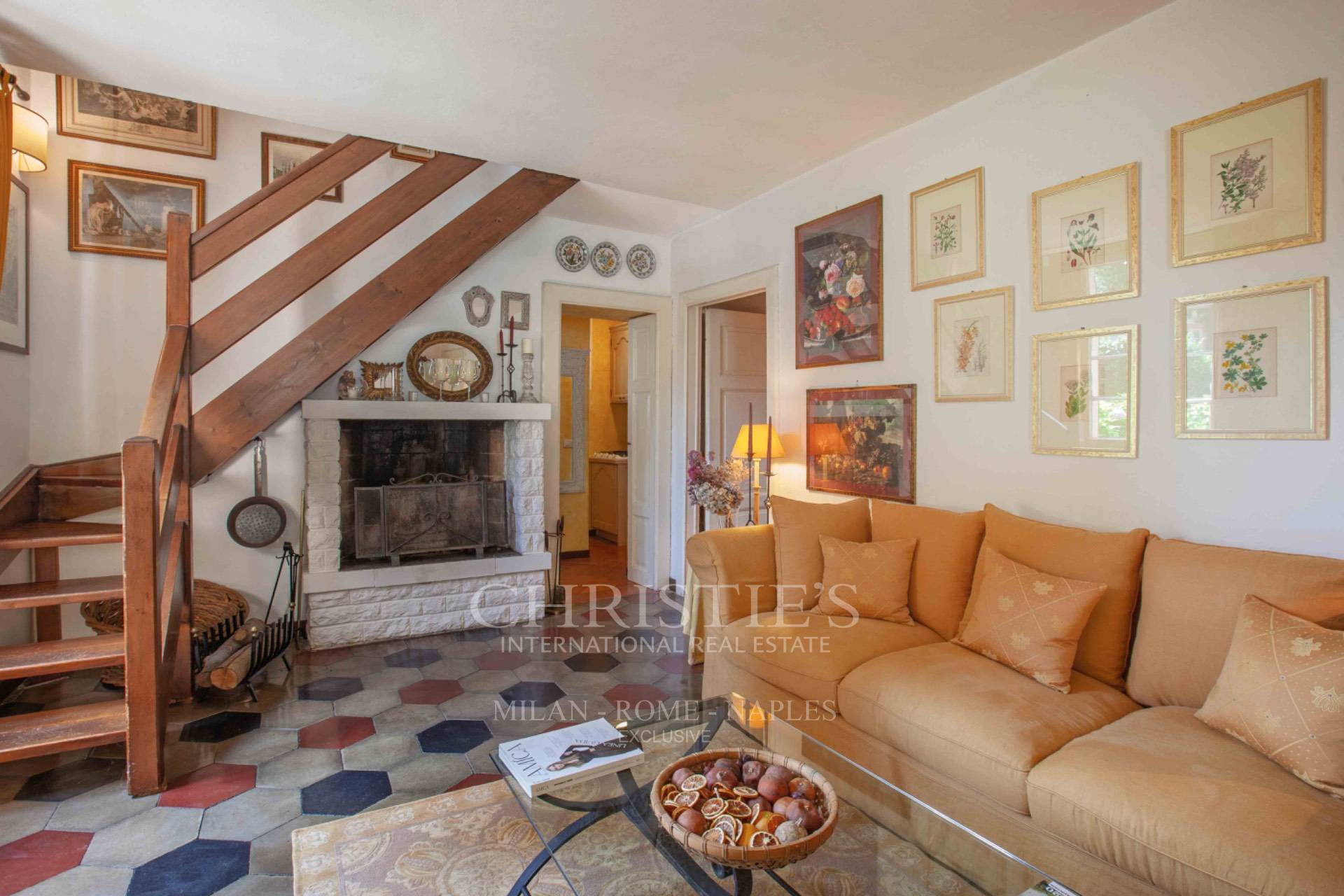 picture of A Timeless Lake Como Residence