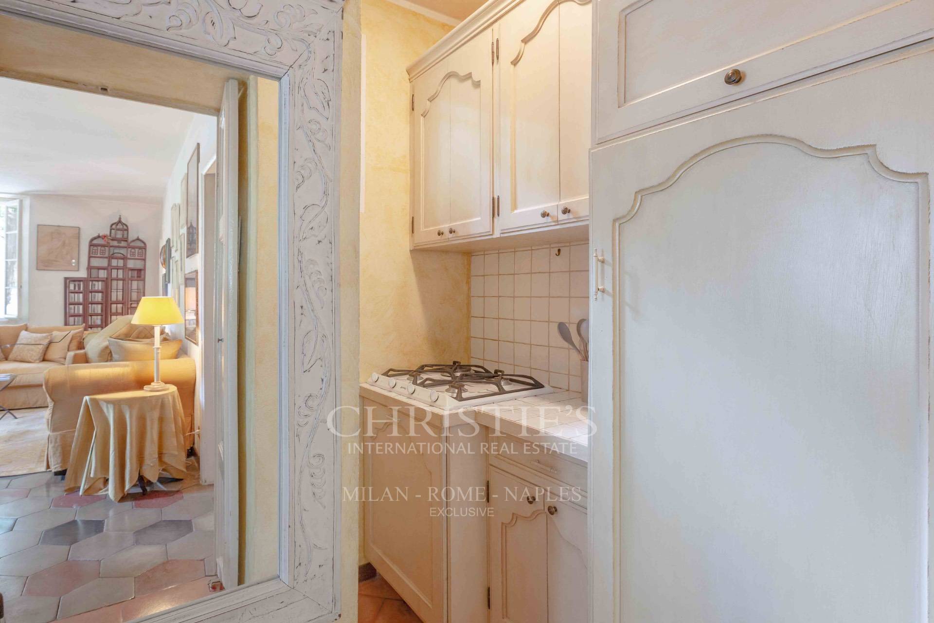 picture of A Timeless Lake Como Residence