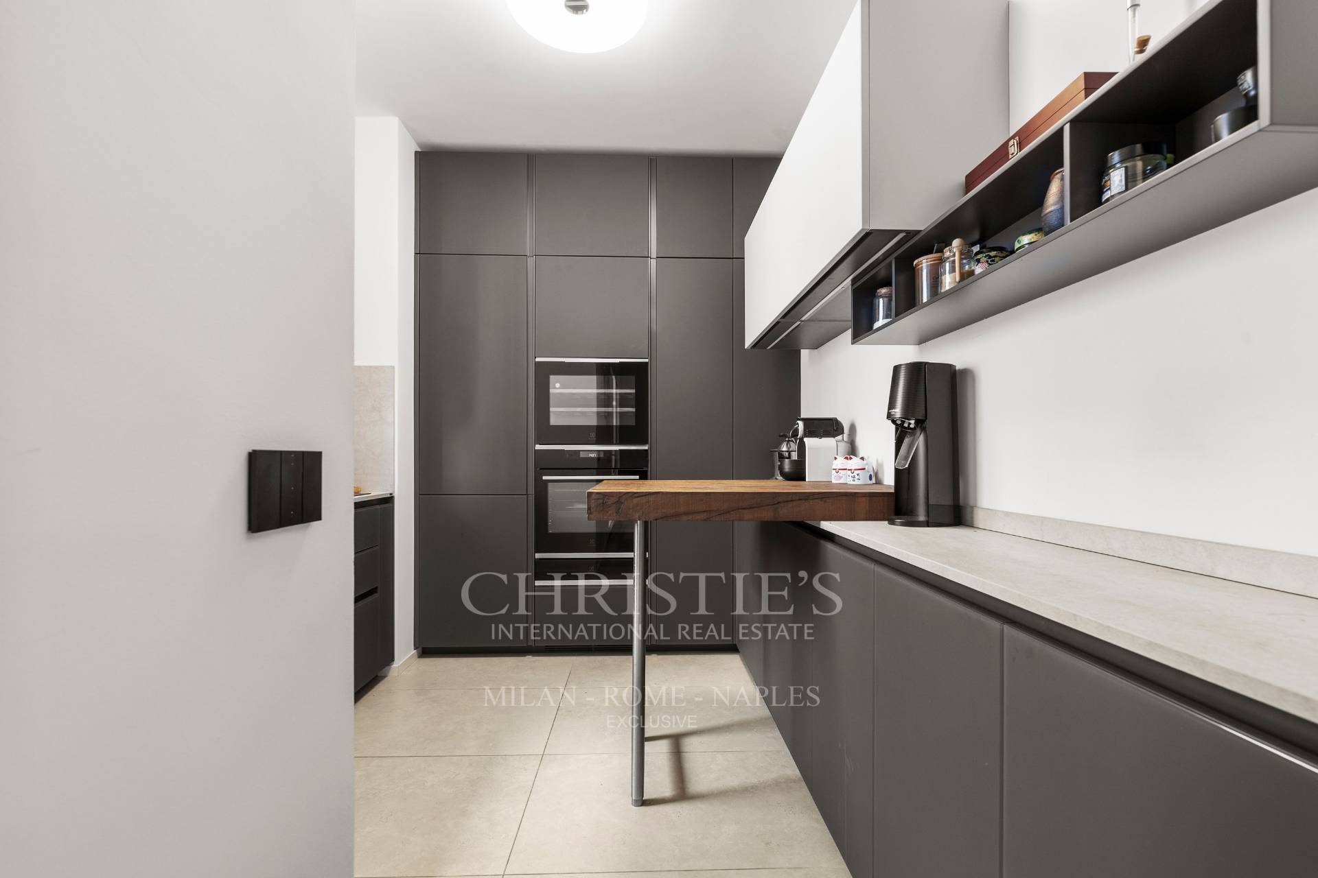 picture of Elegant Apartment In A Newly Built Residential Building
