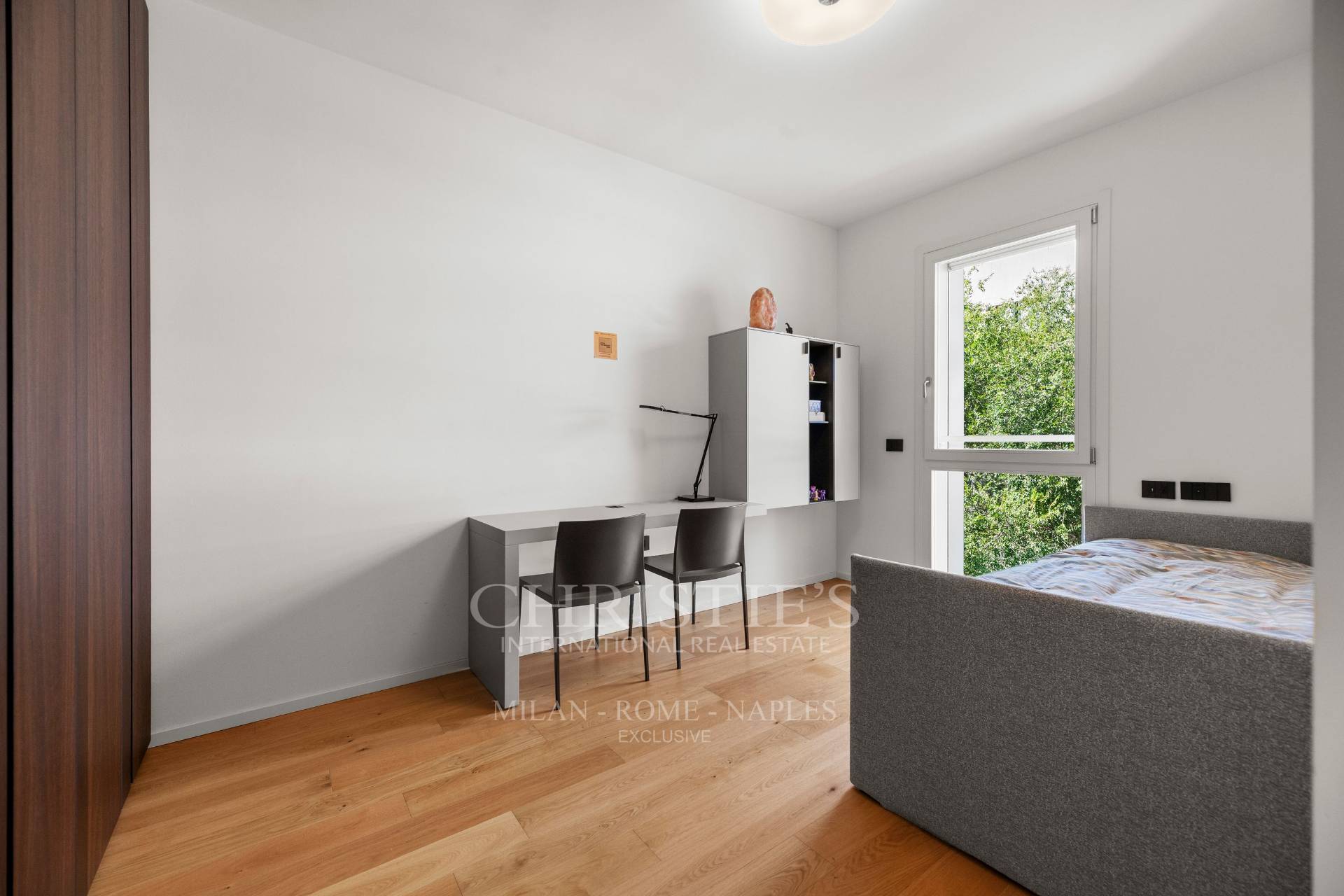 picture of Elegant Apartment In A Newly Built Residential Building
