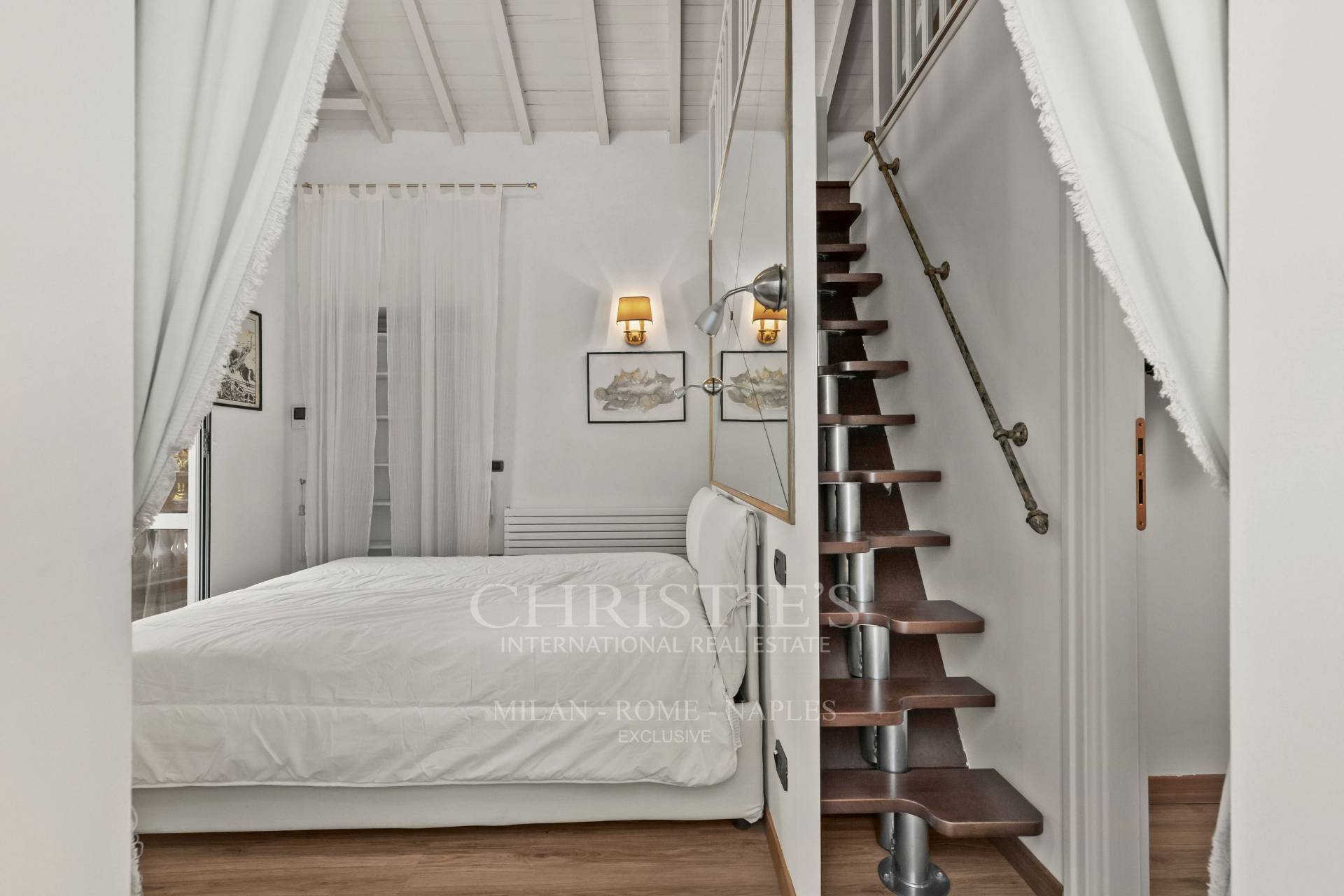 picture of A Historic Stable Reimagined As A Distinctive Residence