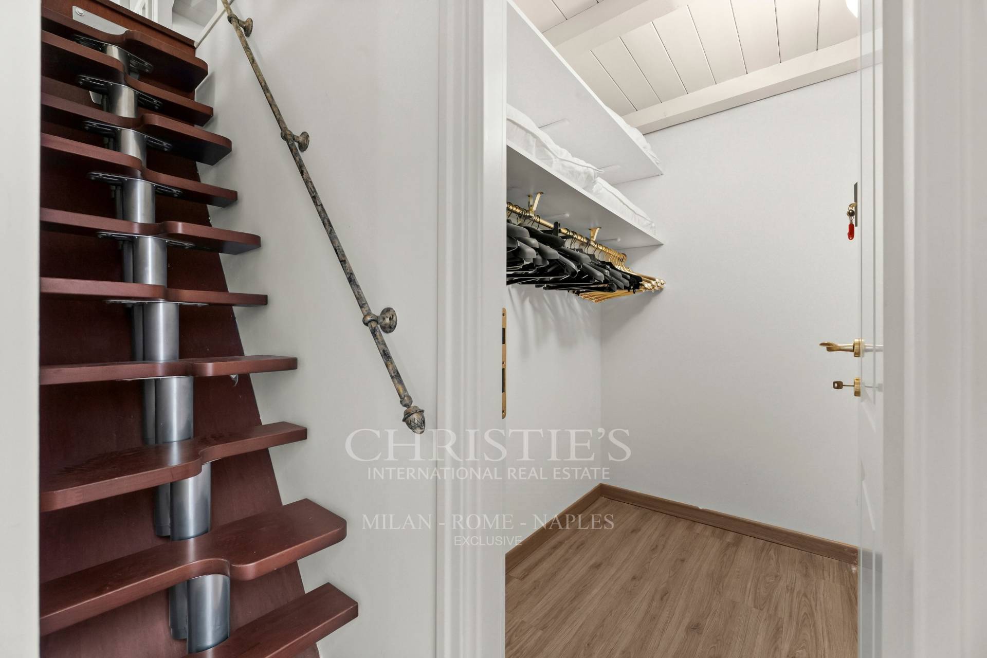 picture of A Historic Stable Reimagined As A Distinctive Residence