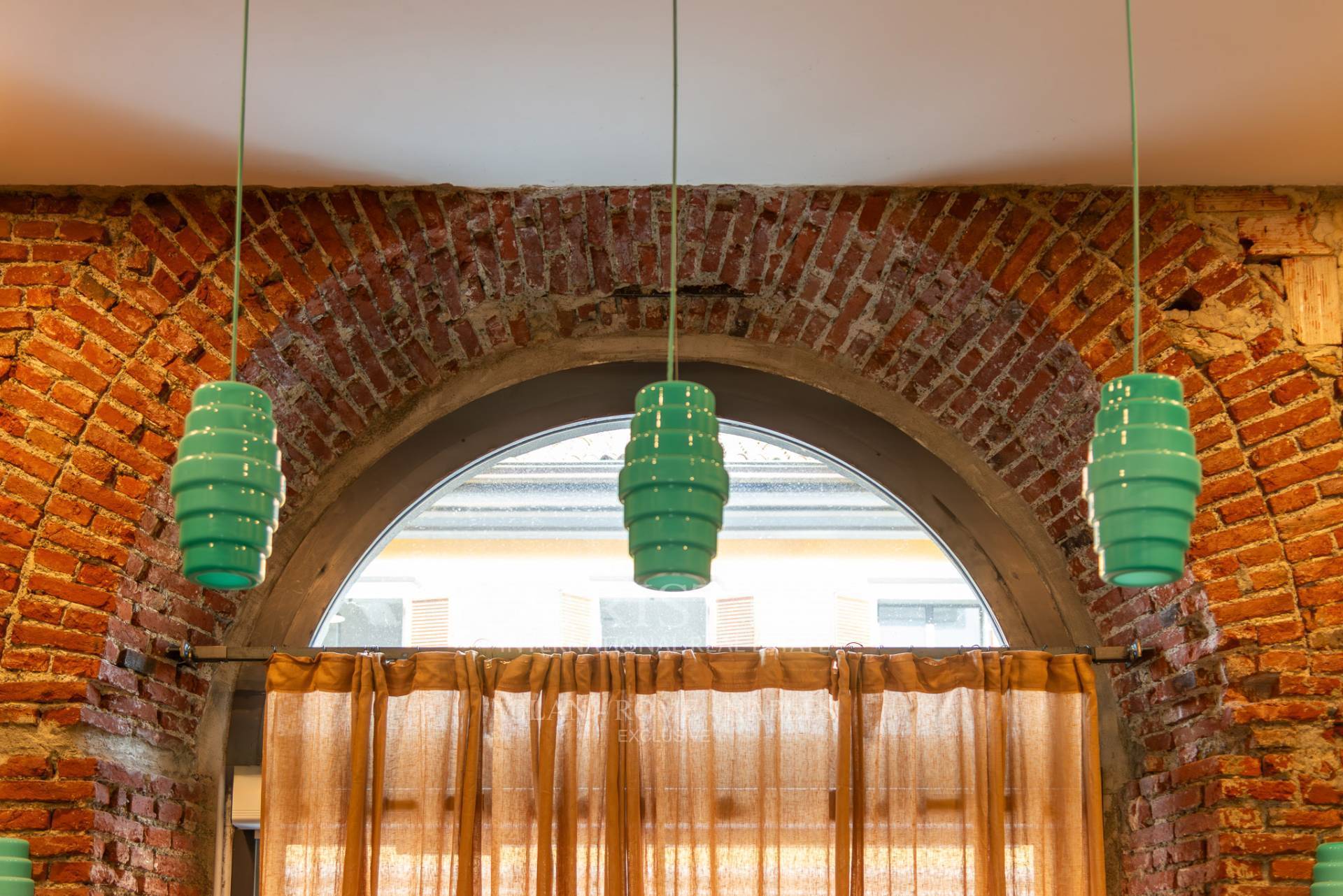 picture of Commercial Space In The Indipendenza/cinque Giornate Area