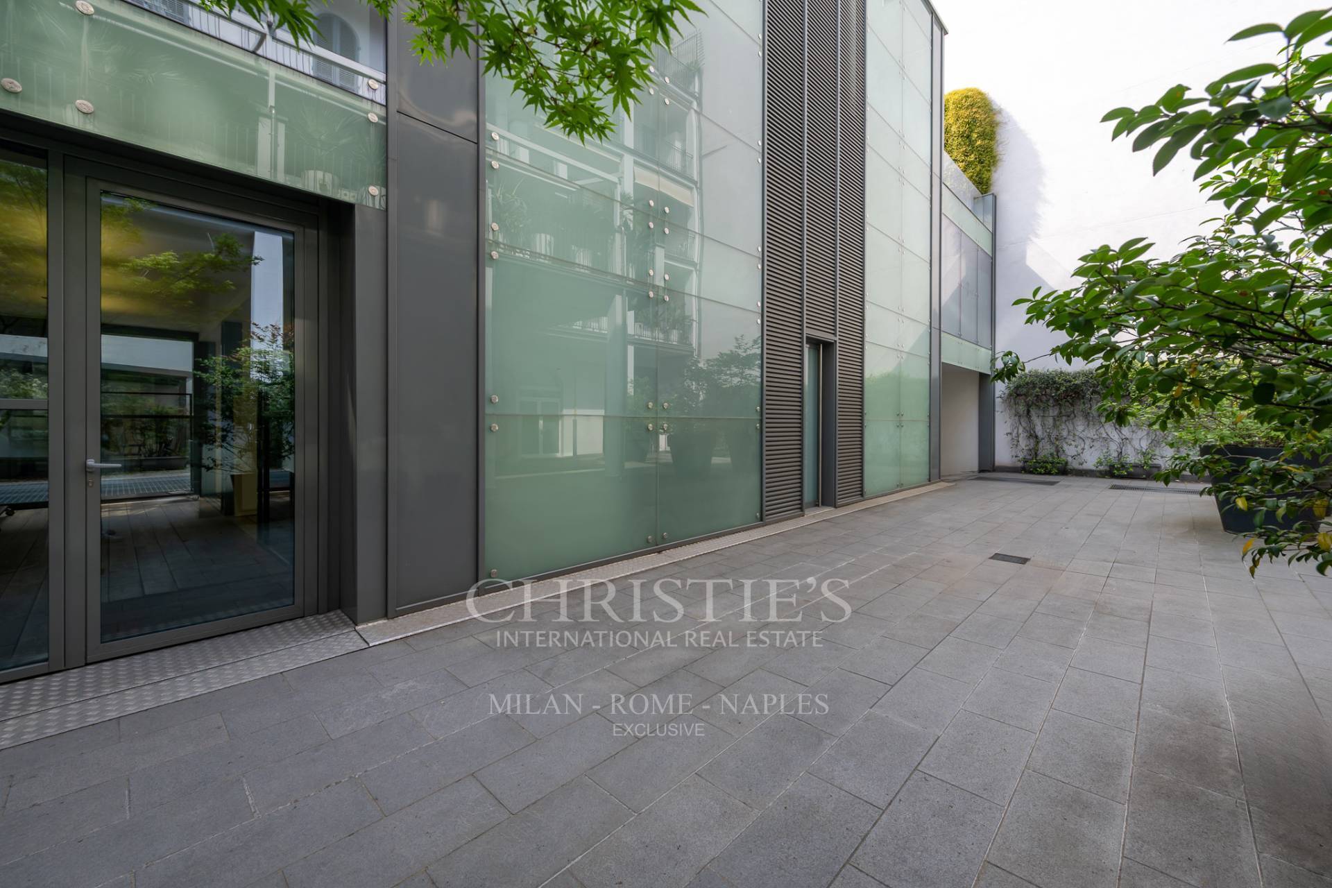 picture of Townhouse Within A Courtyard In The Indipendenza/cinque Giornate Area



