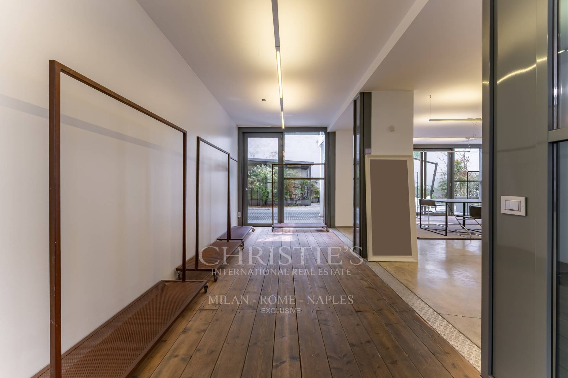 picture of Townhouse Within A Courtyard In The Indipendenza/cinque Giornate Area


