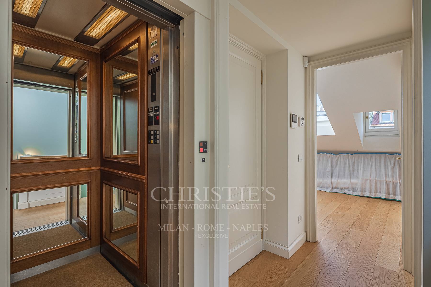 picture of Elegant Period Villa With Private Garden For Sale In Milan