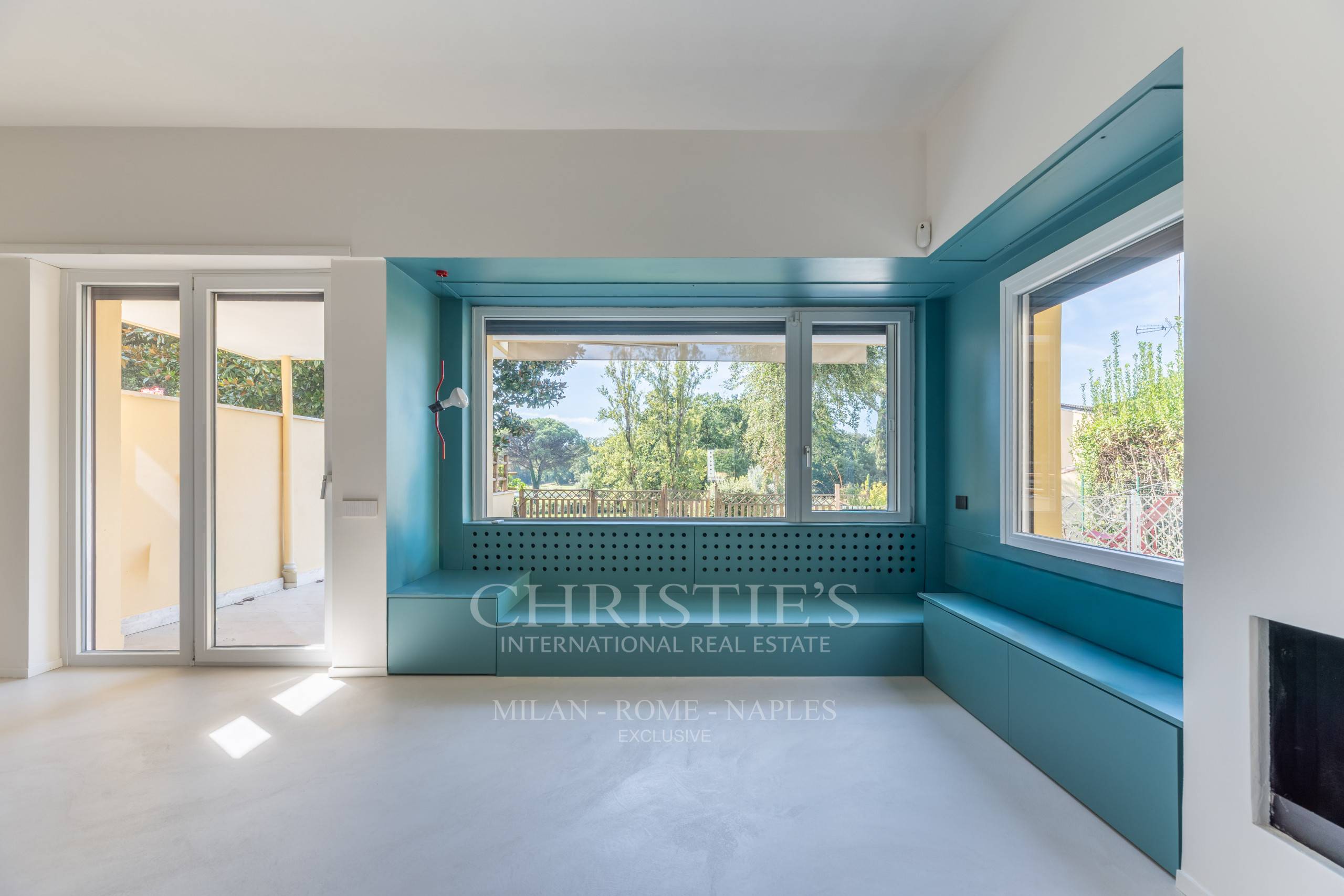picture of 
Exclusive Villa With Panoramic Views Over The Golf Course