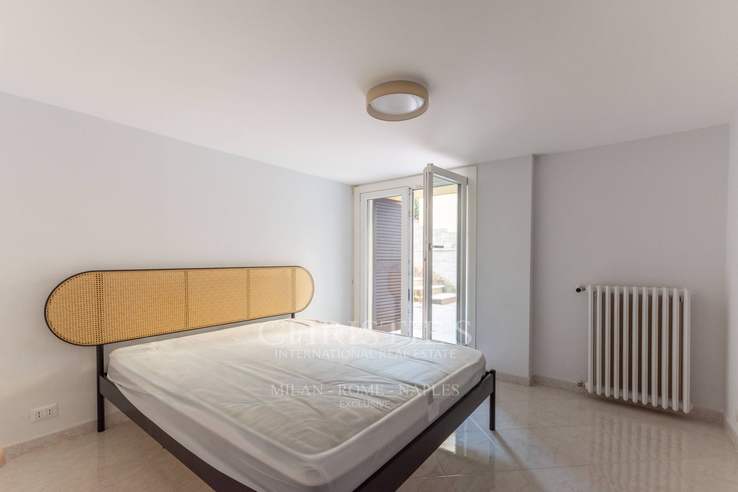 picture of 
Exclusive Villa With Panoramic Views Over The Golf Course