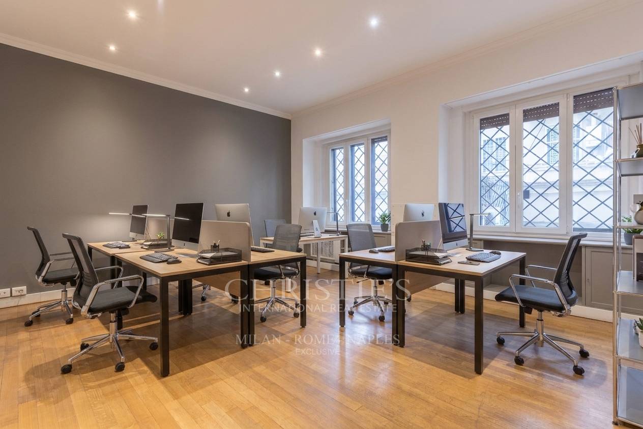 picture of Parioli: Spacious Executive Office On Viale Bruno Buozzi