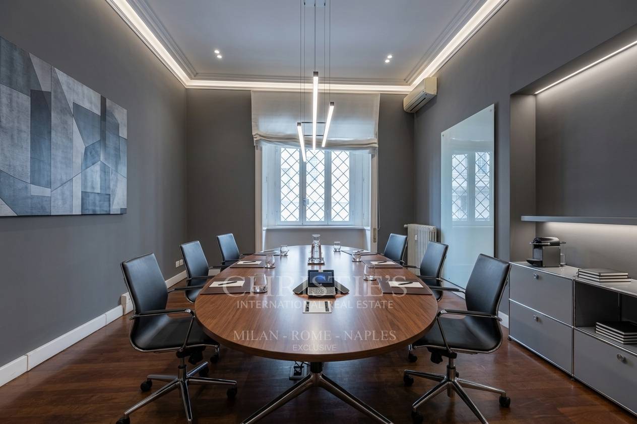 picture of Parioli: Spacious Executive Office On Viale Bruno Buozzi