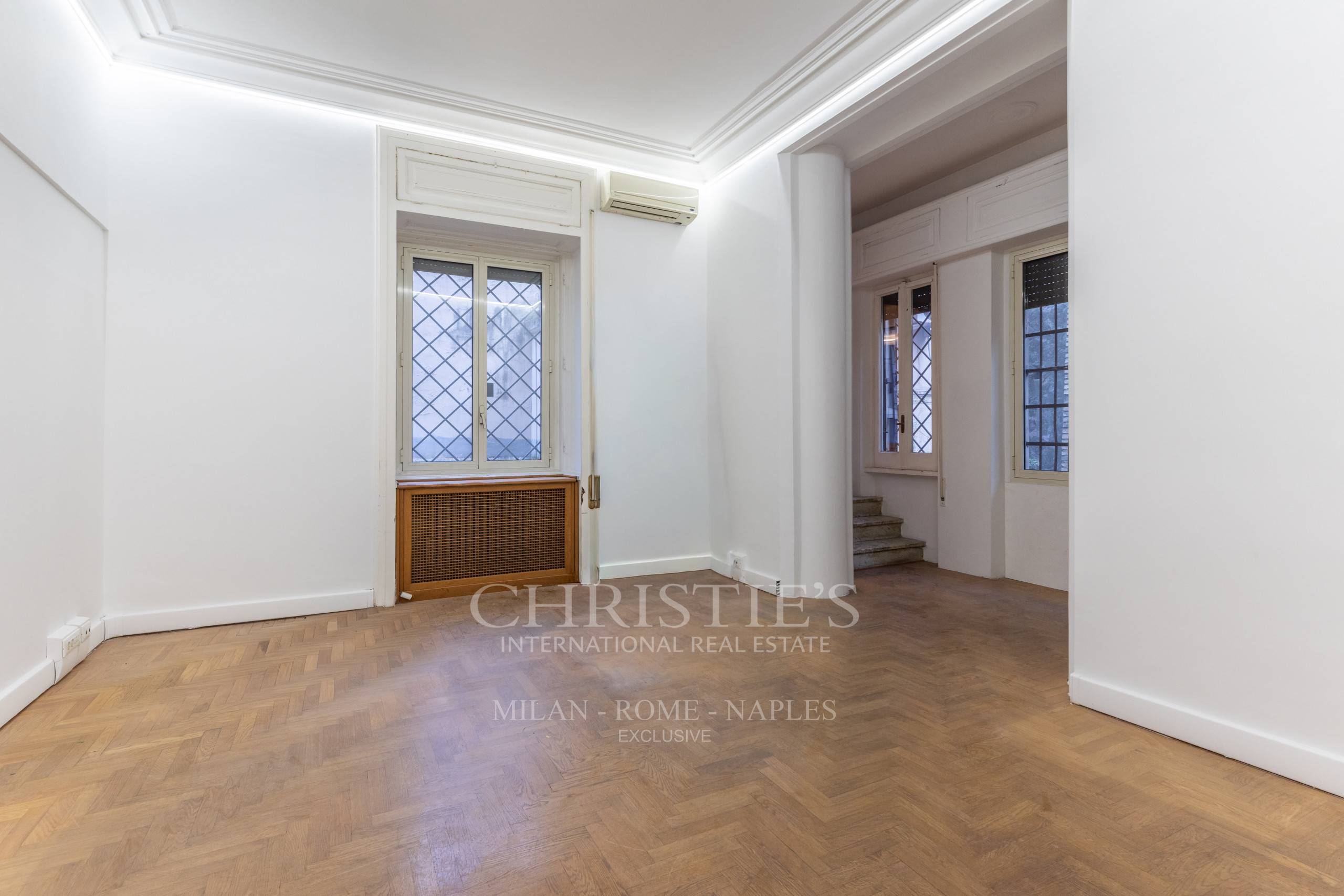 picture of Parioli: Spacious Executive Office On Viale Bruno Buozzi