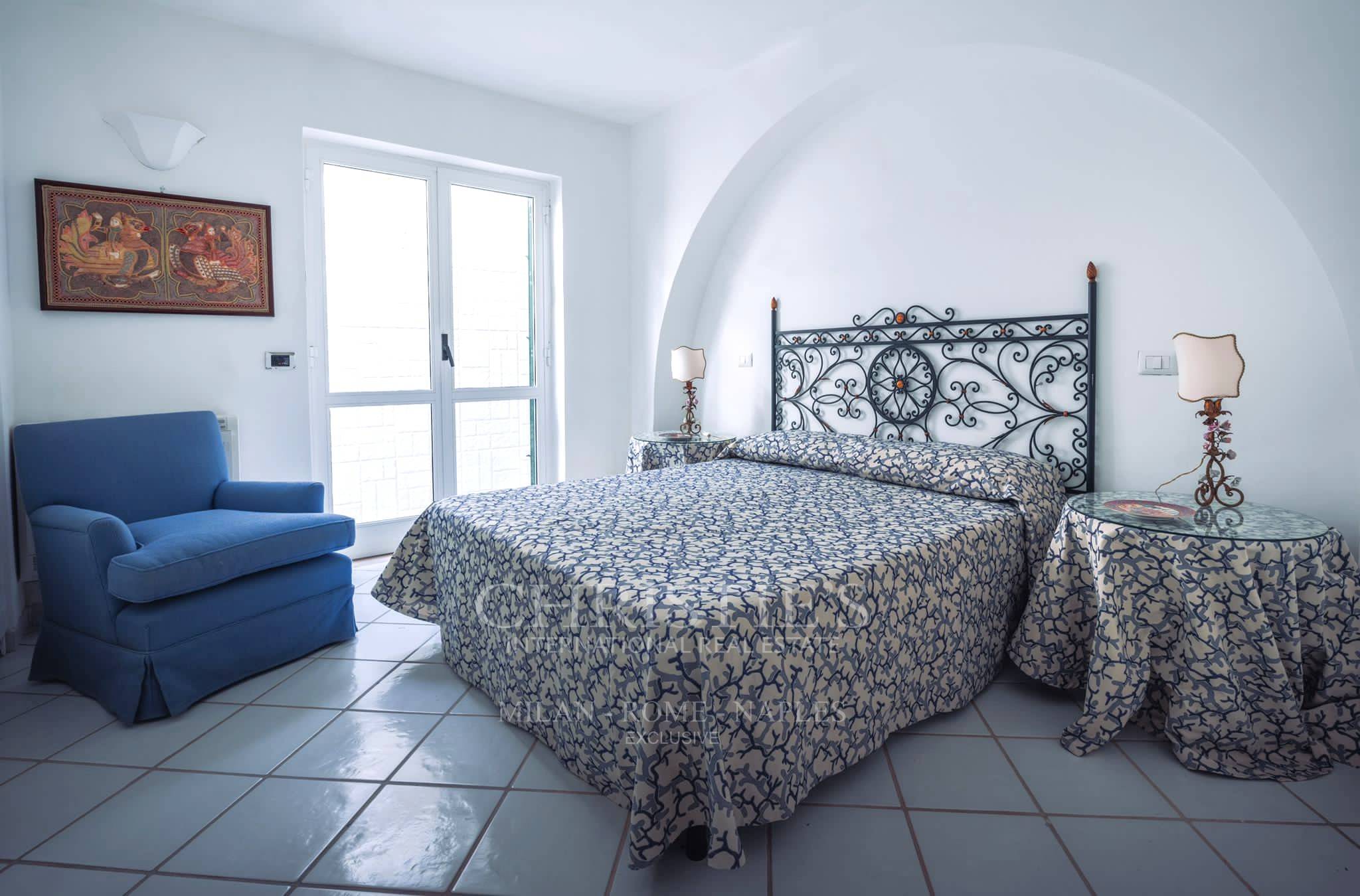 picture of Villa With A Private Entrance And Two Gardens, In Excellent Condition