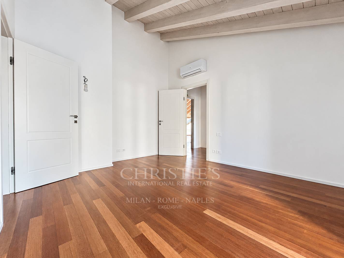 picture of Light And Terraces: A Penthouse To Enjoy In Porta Romana