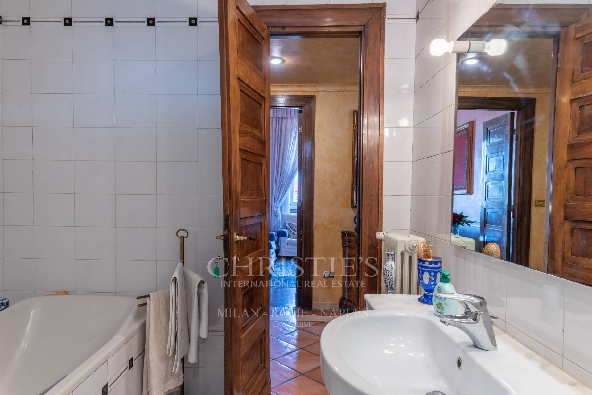 picture of Prestigious Apartament In Via Barnaba Oriani