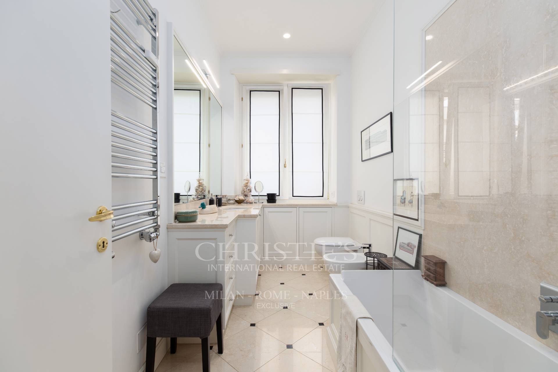 picture of An Exclusive Residence In The Heart Of Pinciano