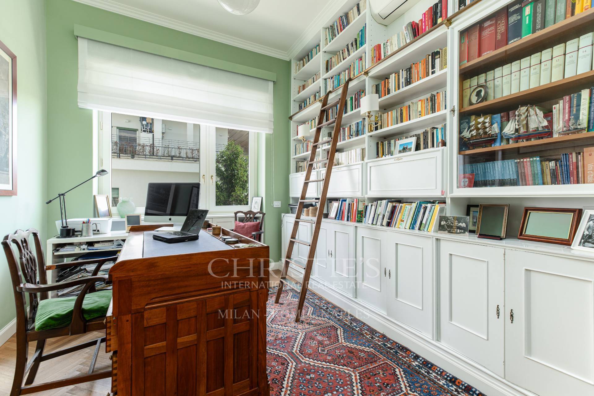 picture of An Exclusive Residence In The Heart Of Pinciano