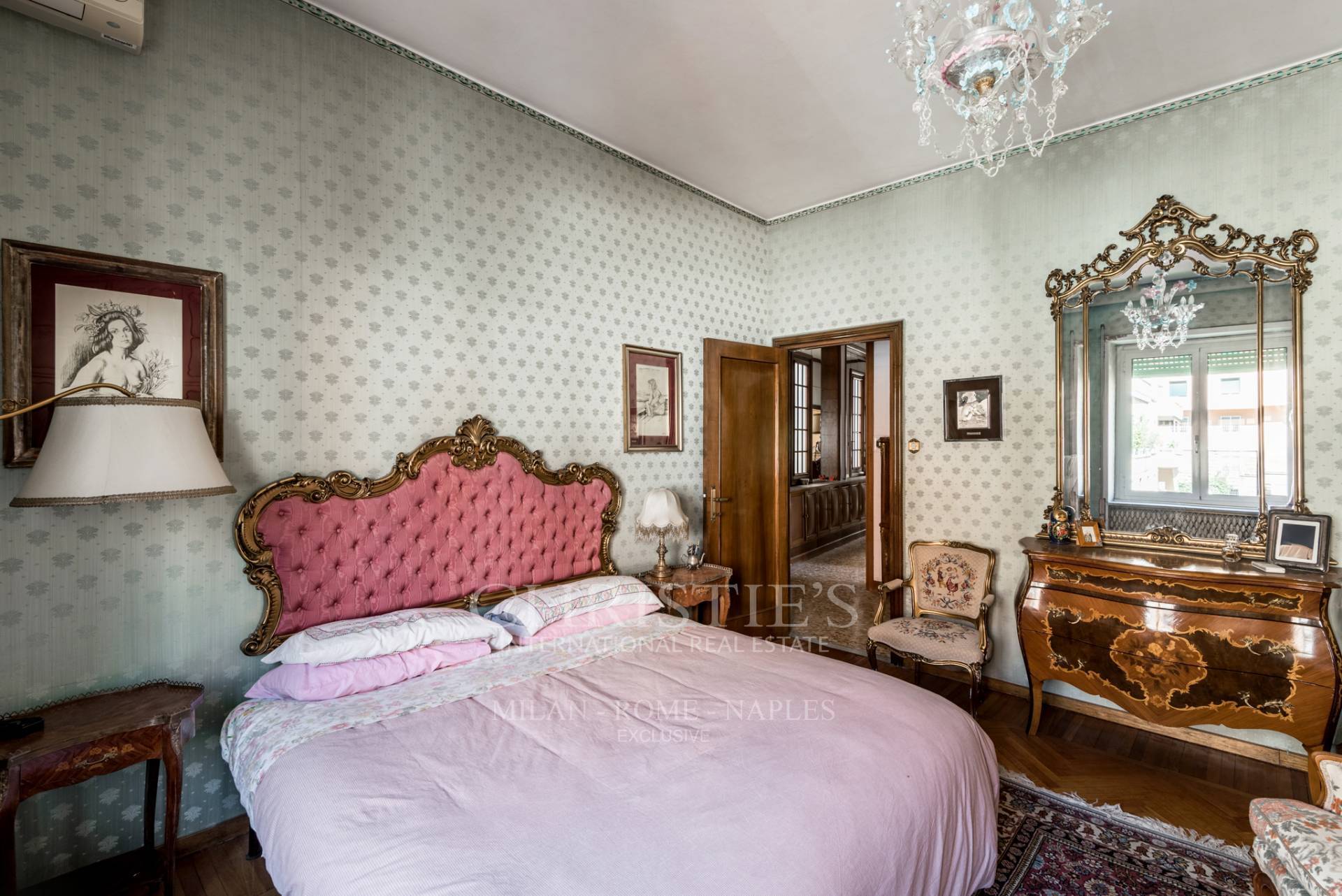 picture of Prestigious Apartment In Parioli