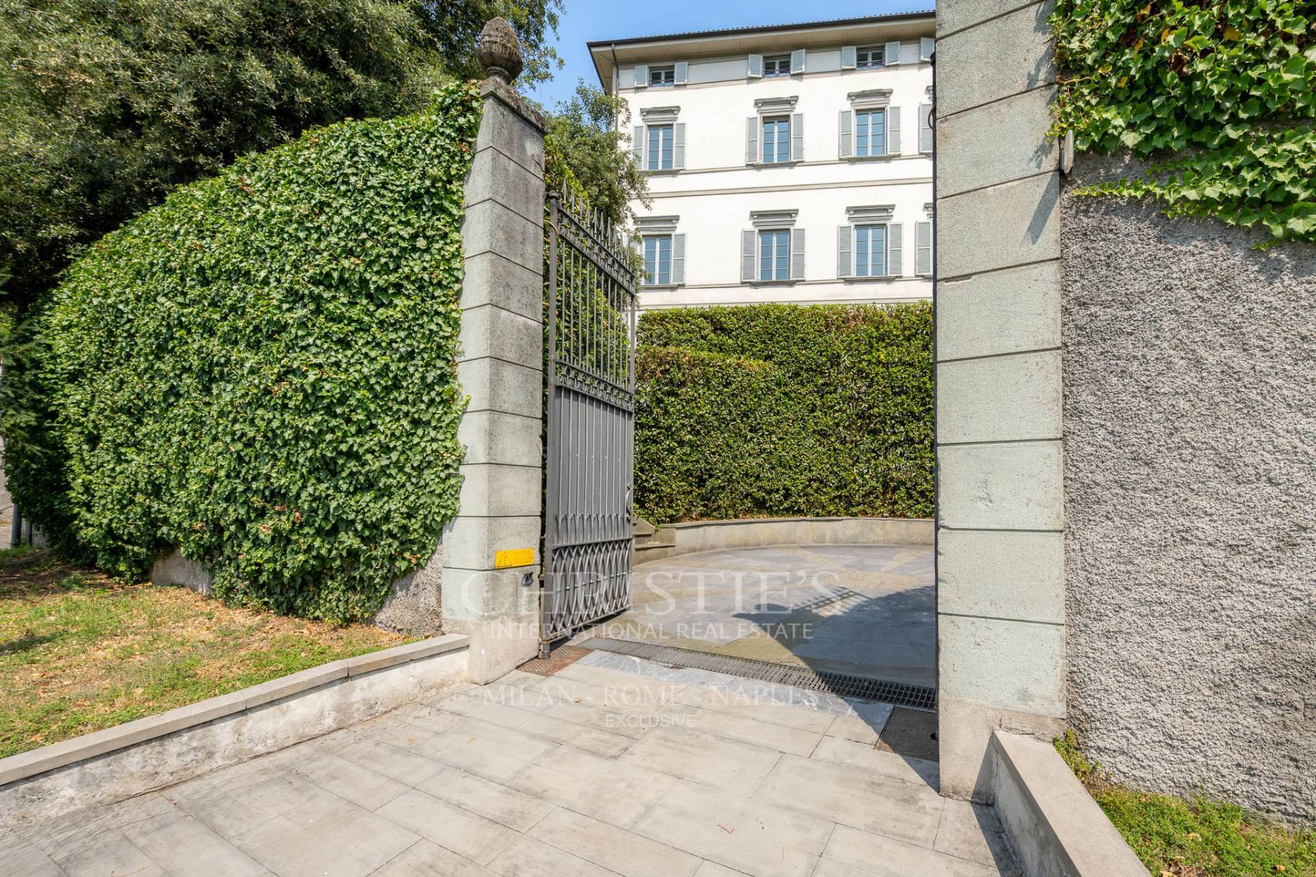 picture of A Timeless Renaissance Icon Near Milan