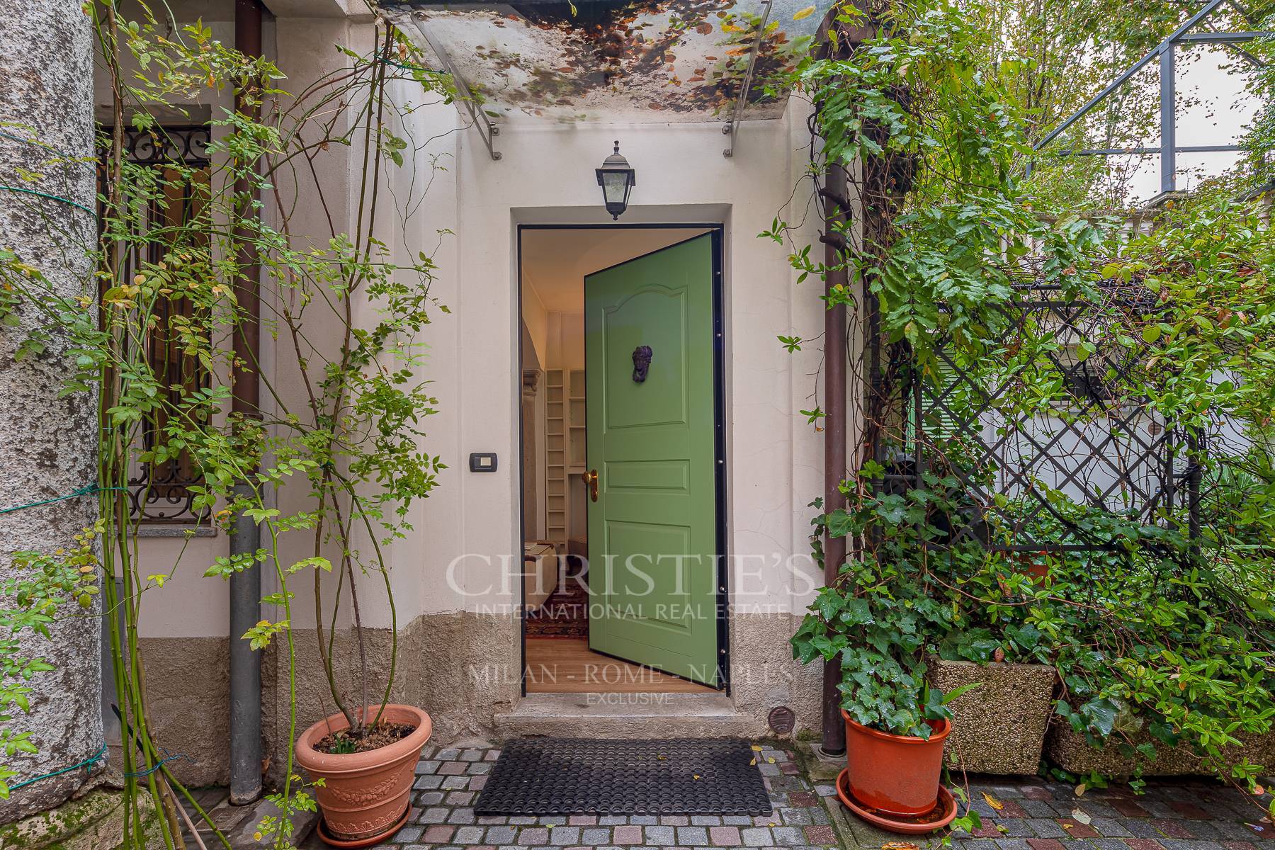 picture of A Historic Stable Reimagined As A Distinctive Residence
