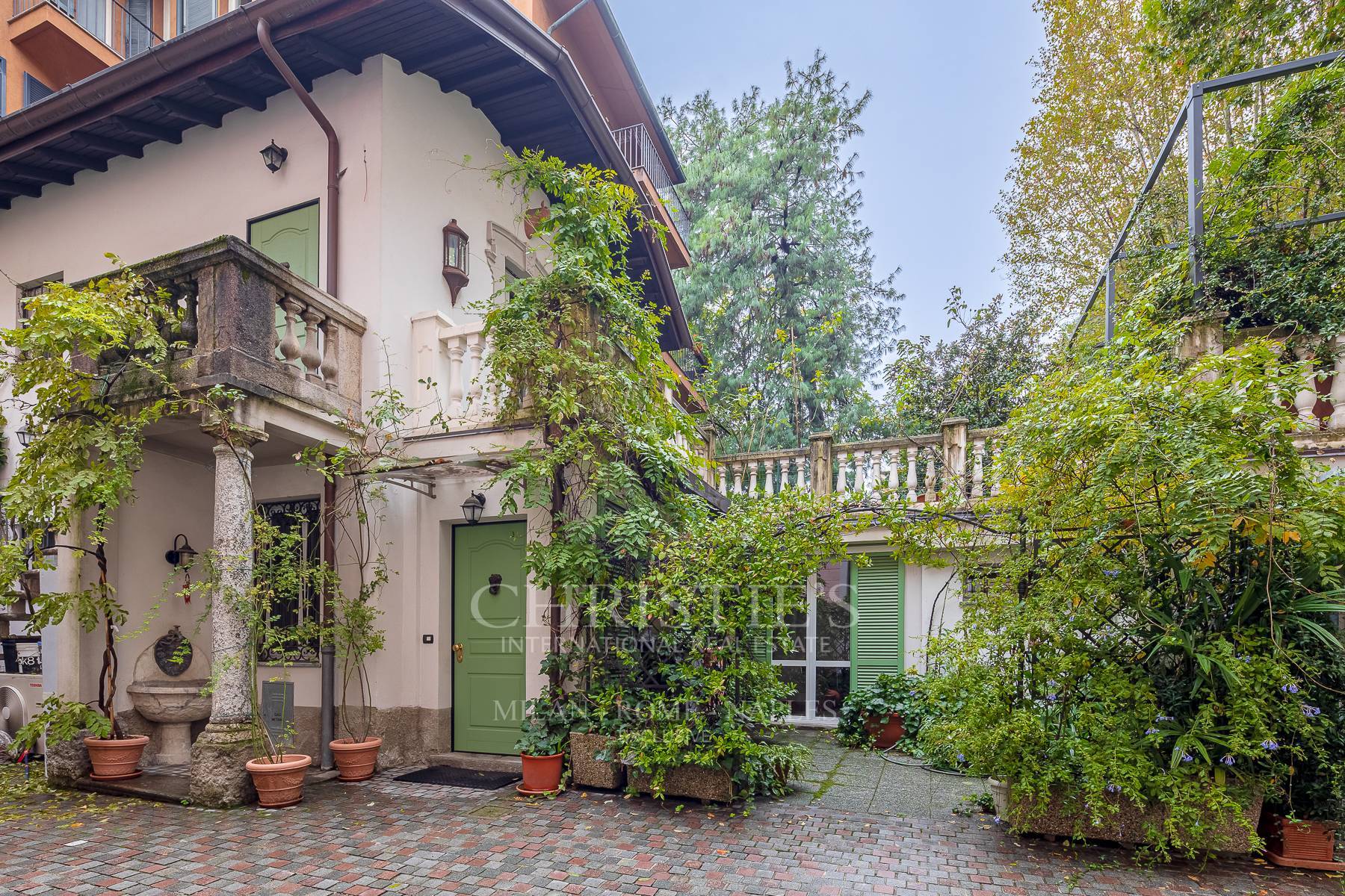 picture of A Historic Stable Reimagined As A Distinctive Residence