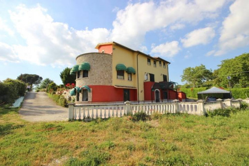 Casa indipendente in vendita a Fontanarosa (AV)