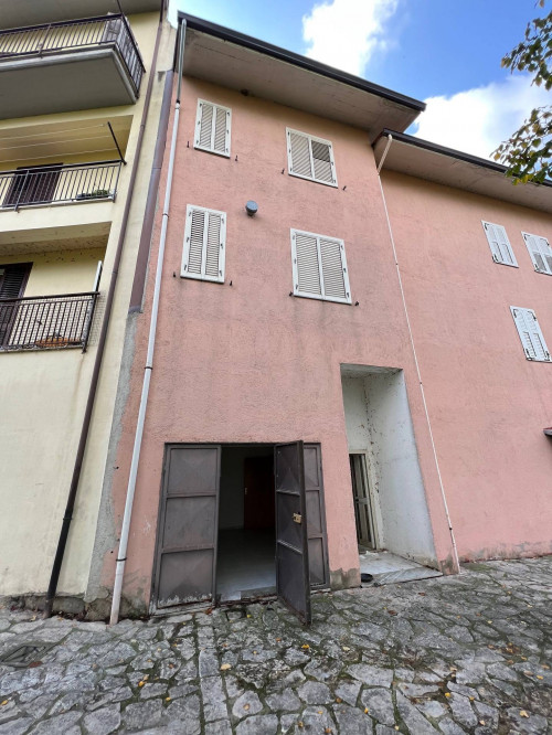 Casa indipendente in vendita a Castelfranci (AV)