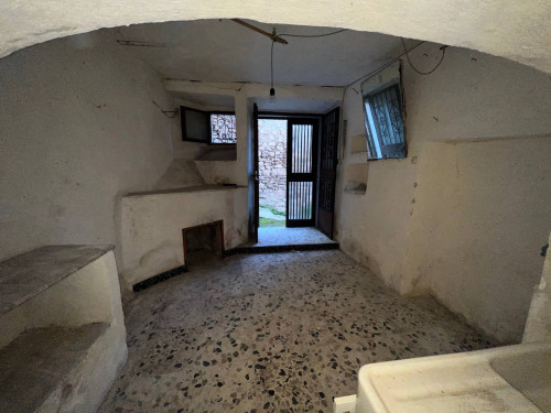 Casa semi-indipendente in vendita a Gesualdo (AV)