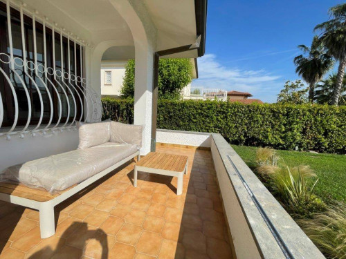 Villa in affitto a Forte Dei Marmi (LU)