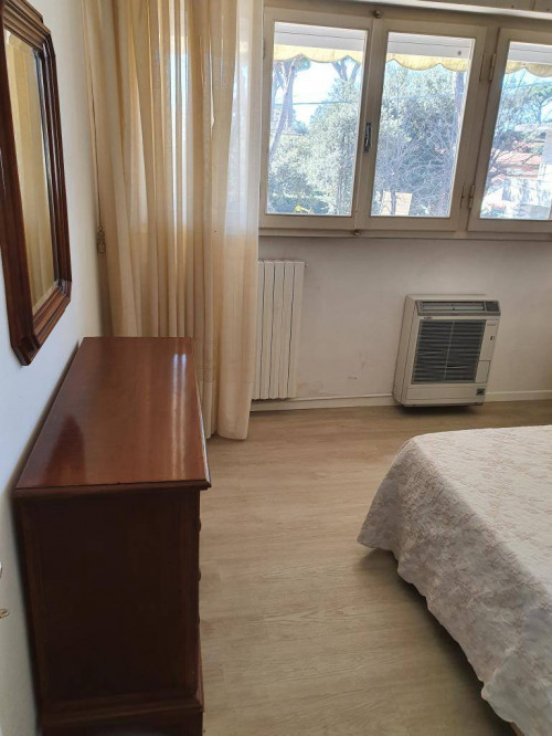 Appartamento in vendita a Vittoria Apuana, Forte Dei Marmi (LU)