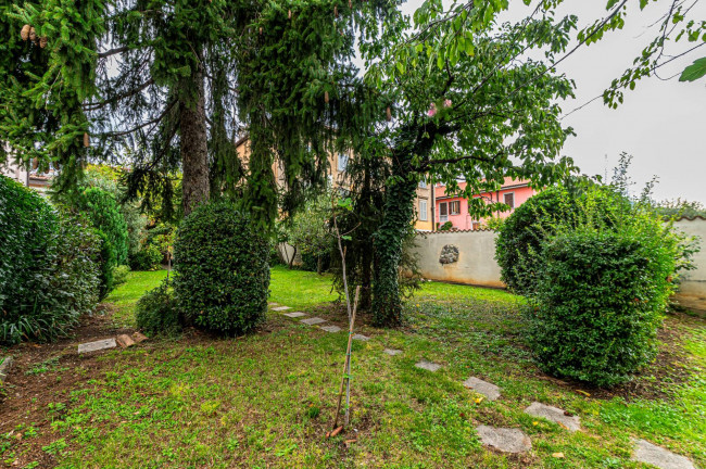 Casa indipendente in vendita a Alzano Lombardo (BG)