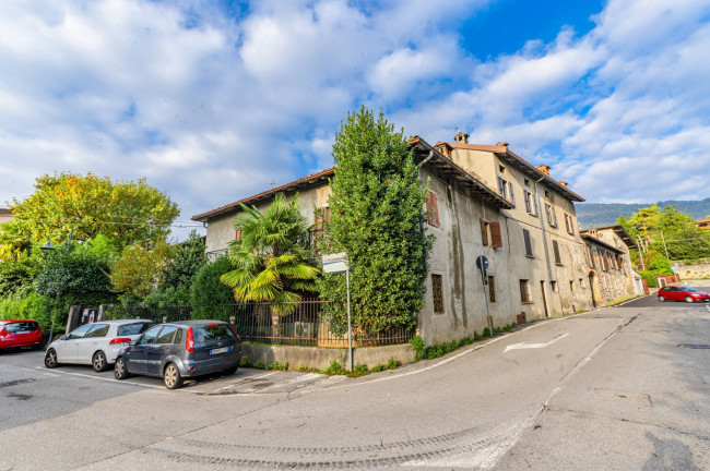 Villa in vendita a Ranica (BG)