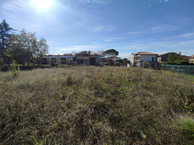 Terreno edificabile in vendita a Foligno