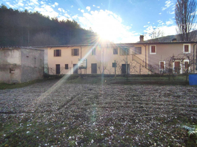 Cielo Terra in vendita a Sellano