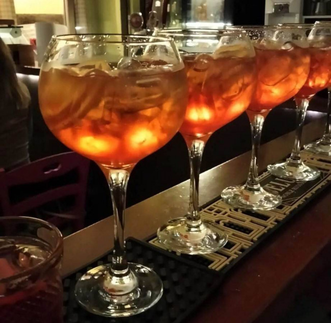 Attività commerciale in vendita a Foligno