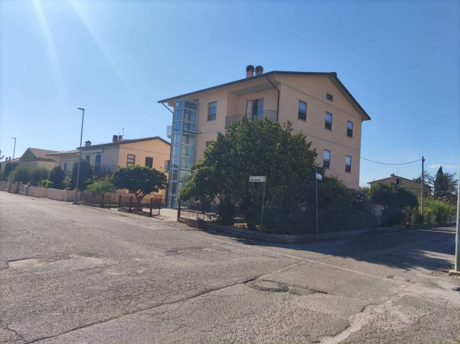 Porzione di Bifamiliare in vendita a Spello