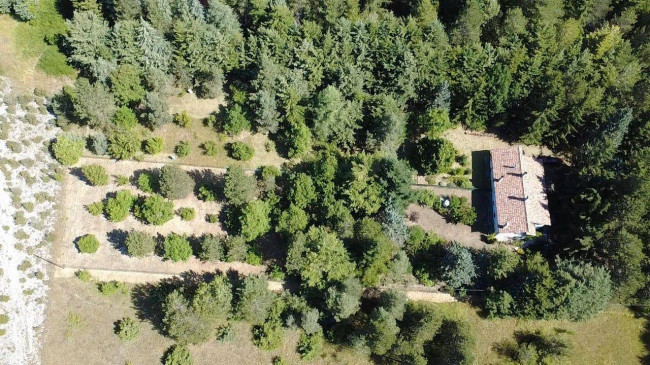 Porzione di Bifamiliare in vendita a Foligno