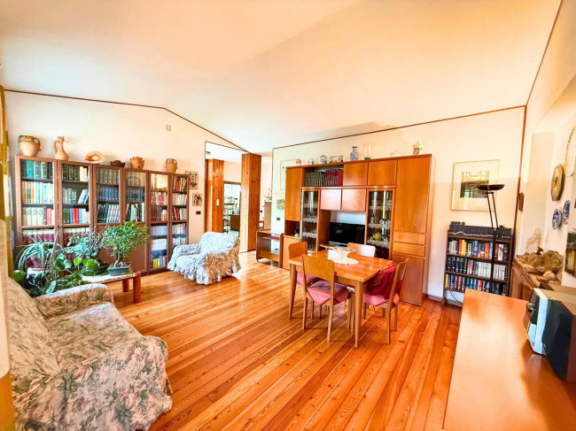 Casa semindipendente