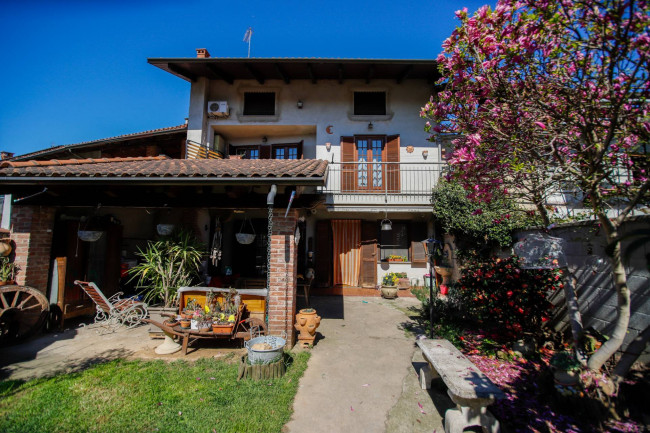 Casa semindipendente