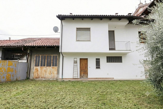 Casa semindipendente
