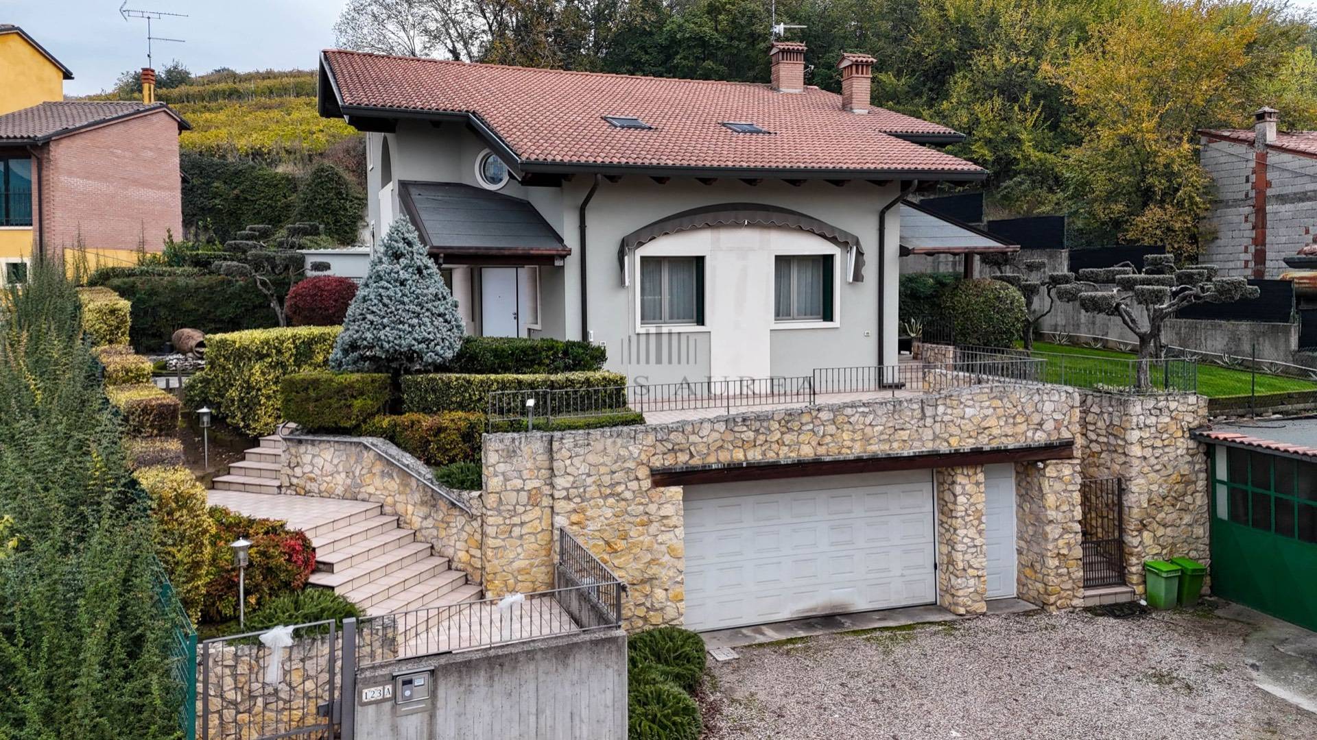 Casa indipendente in vendita a Monteforte D'alpone (VR)