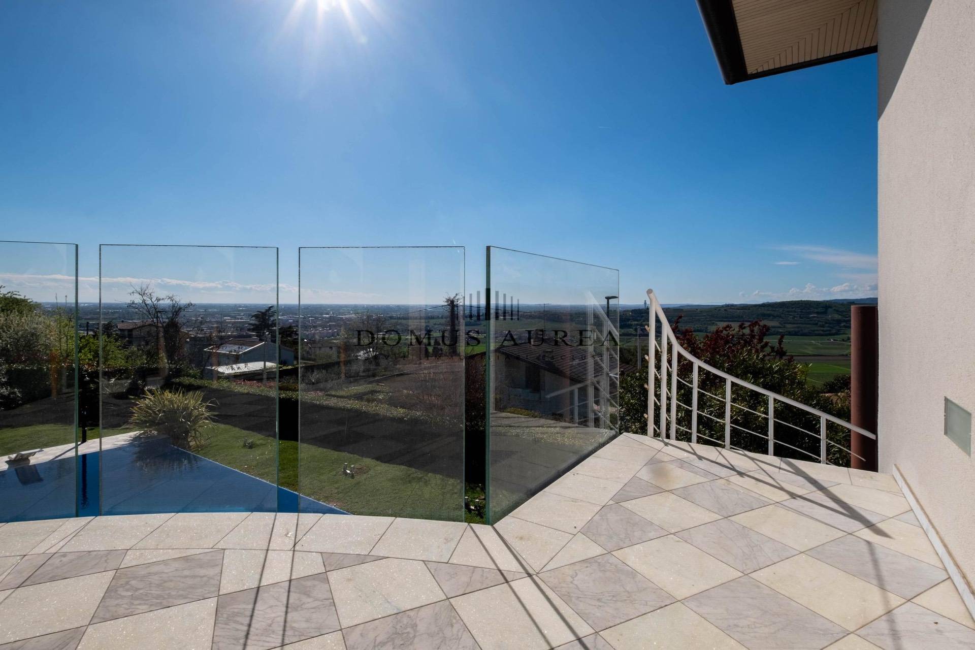 Casa indipendente in vendita a Lavagno (VR)