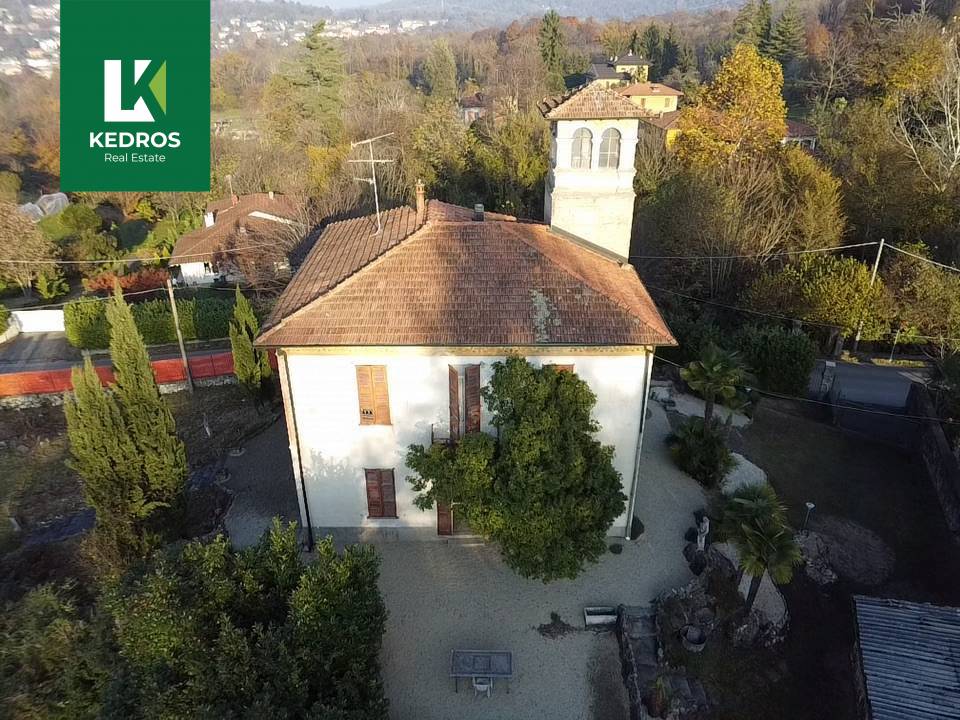 Villa in vendita a Cunardo (VA)