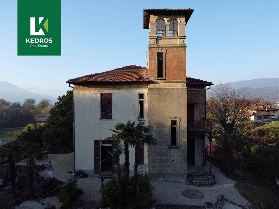 Villa in vendita a Cunardo (VA)