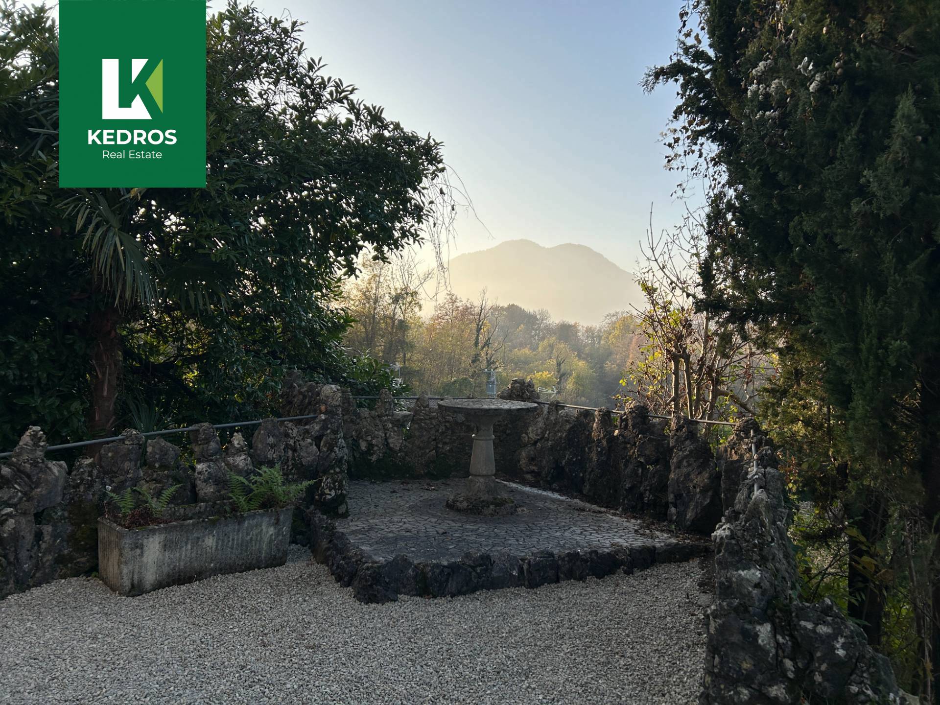 Villa in vendita a Cunardo (VA)