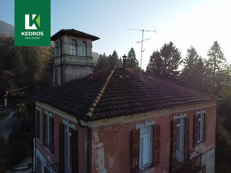 Villa in vendita a Cunardo (VA)